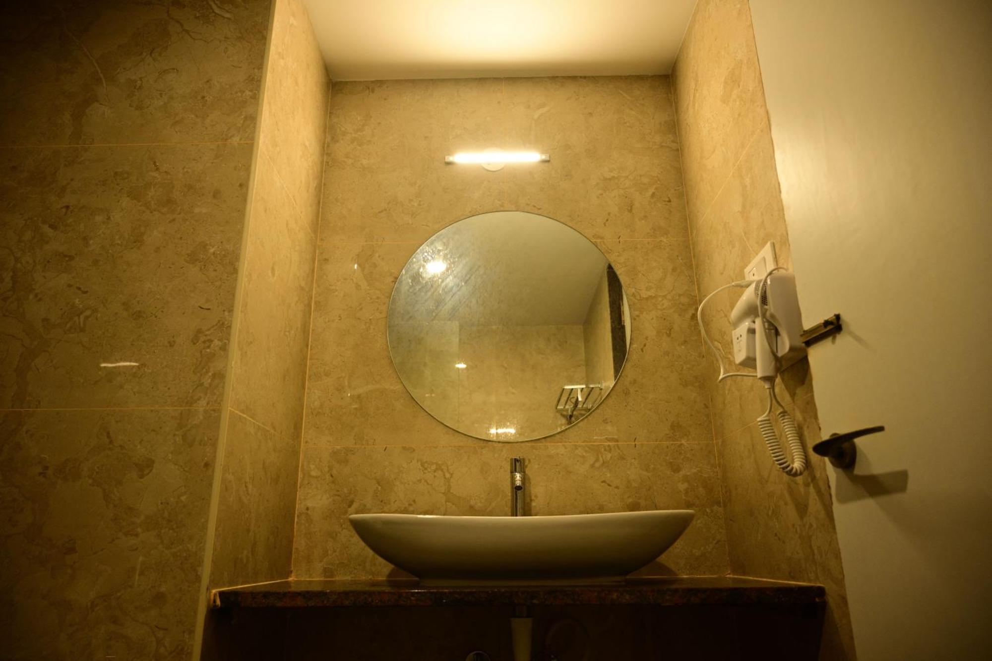 Hotel Dwaraka Kaglipur 외부 사진